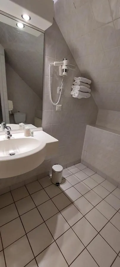 Hotel Beau Rivage Le Vivier-sur-Mer 3*,